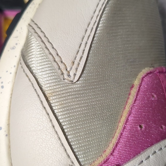 Nike Air Huarache Grey yellow pink 3Y - Picture 7 of 9